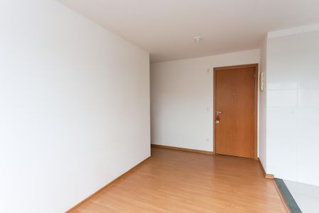 Sala  de apartamento para alugar com 2 quartos, 42m² em Jardim Nadir, São Paulo
