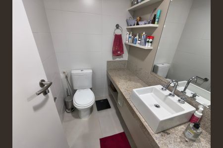 Apartamento para alugar com 64m², 2 quartos e 1 vaga