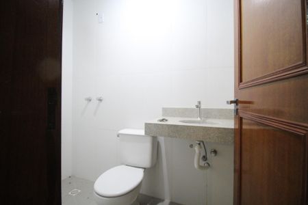Casa à venda com 290m², 5 quartos e 3 vagasBanheiro de serviço