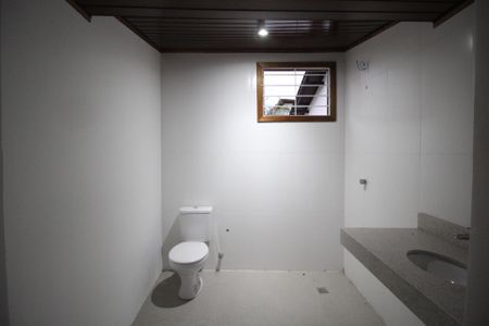 Casa à venda com 290m², 5 quartos e 3 vagasBanheiro da Suíte 2