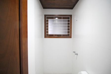 Casa à venda com 290m², 5 quartos e 3 vagasBanheiro