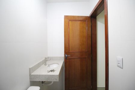 Casa à venda com 290m², 5 quartos e 3 vagasBanheiro de serviço