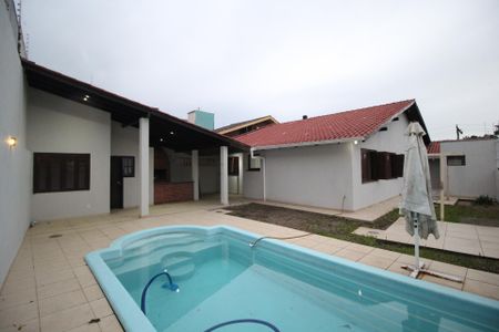 Casa à venda com 290m², 5 quartos e 3 vagasQuintal