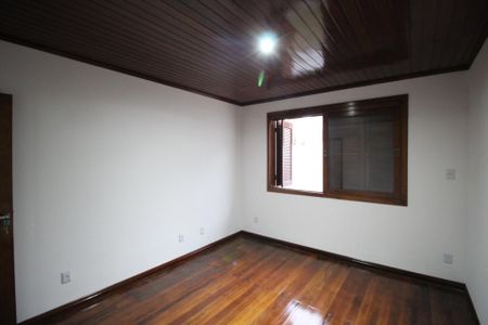 Casa à venda com 290m², 5 quartos e 3 vagasQuarto 4