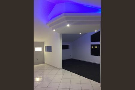 Casa para alugar com 250m², 4 quartos e 2 vagasÁrea externa