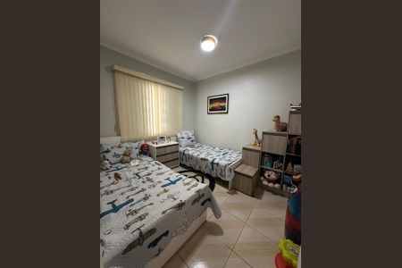 Casa para alugar com 250m², 4 quartos e 2 vagasQuarto 