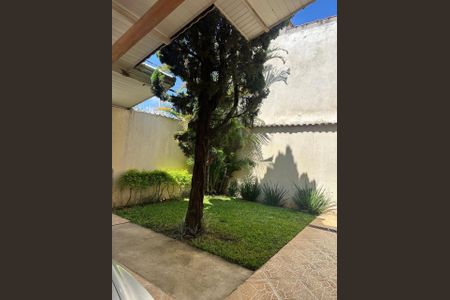 Casa para alugar com 250m², 4 quartos e 2 vagasÁrea externa