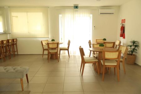 Apartamento para alugar com 38m², 2 quartos e sem vaga