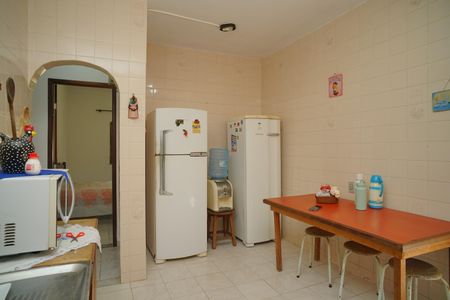 Casa para alugar com 360m², 2 quartos e 5 vagas Casa para alugar com 360m², 2 quartos e 5 vagasCozinha