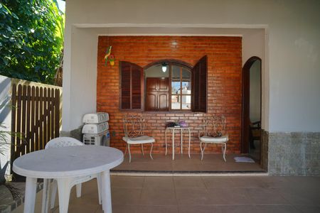 Casa para alugar com 360m², 2 quartos e 5 vagas Casa para alugar com 360m², 2 quartos e 5 vagasVaranda