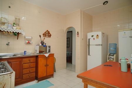 Casa para alugar com 360m², 2 quartos e 5 vagas Casa para alugar com 360m², 2 quartos e 5 vagasCozinha