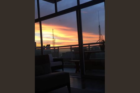 Apartamento para alugar com 130m², 2 quartos e 2 vagasVista da varanda