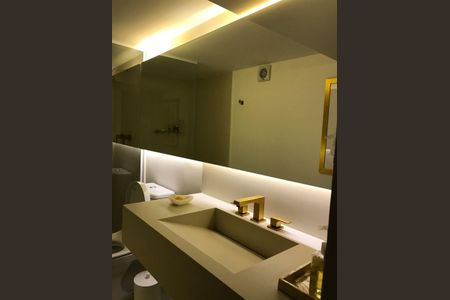 Apartamento para alugar com 130m², 2 quartos e 2 vagasBanheiro 