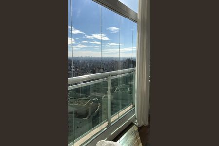 Apartamento para alugar com 130m², 2 quartos e 2 vagasVista da varanda