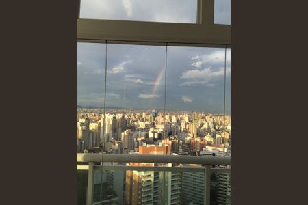 Apartamento para alugar com 130m², 2 quartos e 2 vagasVista da varanda