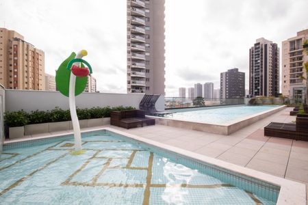 Apartamento à venda com 64m², 2 quartos e 1 vagaÁrea comum - Piscina