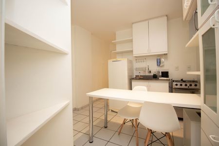 Studio para alugar com 35m², 1 quarto e 1 vagaKitnet