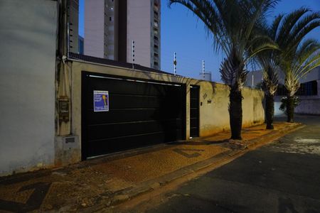 Casa para alugar com 535m², 5 quartos e 4 vagasFachada Plaquinha - RXQW - 547