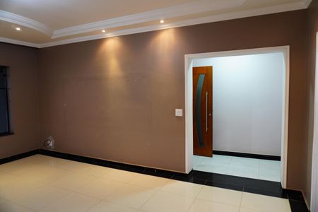 Casa para alugar com 535m², 5 quartos e 4 vagasSala 1