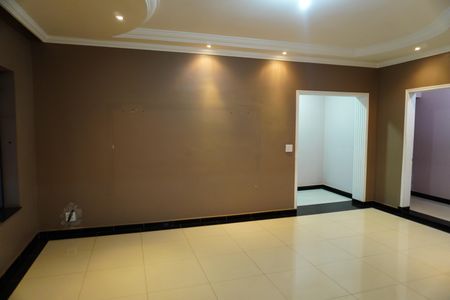 Casa para alugar com 535m², 5 quartos e 4 vagasSala 1