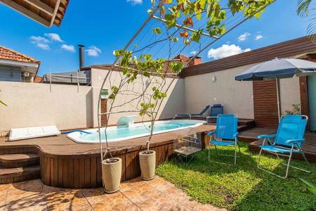 Casa para alugar com 211m², 2 quartos e 2 vagasQuintal