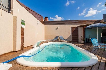 Casa para alugar com 211m², 2 quartos e 2 vagasQuintal