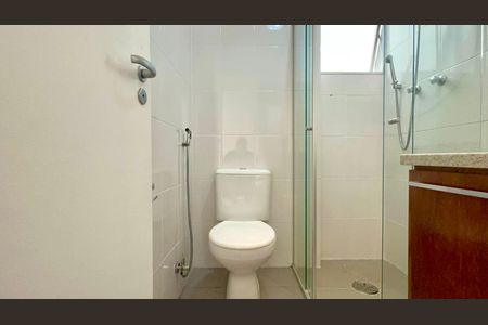 Apartamento para alugar com 86m², 2 quartos e 1 vaga Apartamento para alugar com 86m², 2 quartos e 1 vagaBanheiro