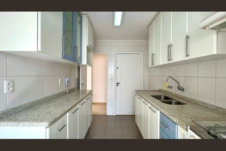 Apartamento para alugar com 86m², 2 quartos e 1 vaga Apartamento para alugar com 86m², 2 quartos e 1 vagaCozinha