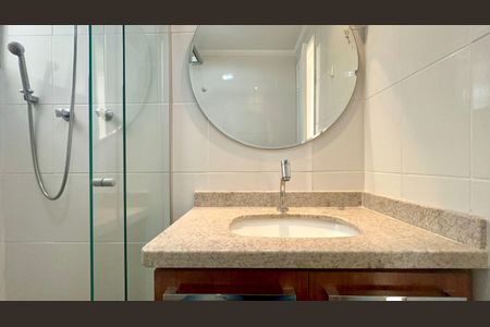 Apartamento para alugar com 86m², 2 quartos e 1 vaga Apartamento para alugar com 86m², 2 quartos e 1 vagaBanheiro