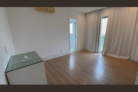 Apartamento para alugar com 260m², 4 quartos e 3 vagas Apartamento para alugar com 260m², 4 quartos e 3 vagasSuíte 3