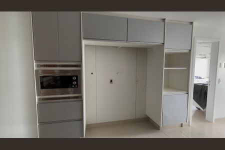 Apartamento para alugar com 260m², 4 quartos e 3 vagas Apartamento para alugar com 260m², 4 quartos e 3 vagasCozinha