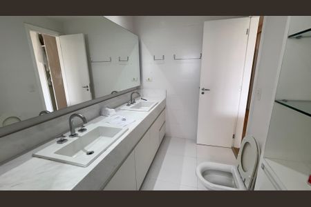 Apartamento para alugar com 260m², 4 quartos e 3 vagas Apartamento para alugar com 260m², 4 quartos e 3 vagasSuíte 4