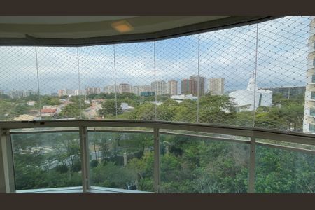 Apartamento para alugar com 260m², 4 quartos e 3 vagas Apartamento para alugar com 260m², 4 quartos e 3 vagasVaranda da suíte