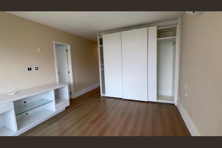 Apartamento para alugar com 260m², 4 quartos e 3 vagas Apartamento para alugar com 260m², 4 quartos e 3 vagasSuíte 4