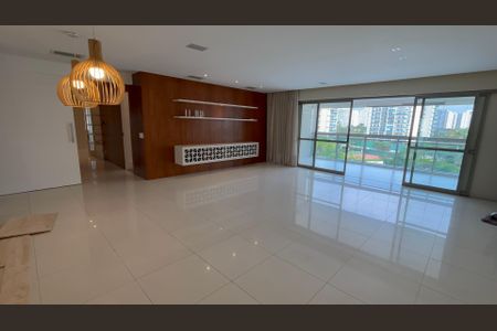 Sala de apartamento para alugar com 4 quartos, 260m² em Barra da Tijuca, Rio de Janeiro