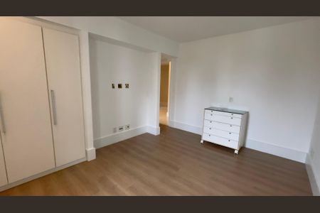Apartamento para alugar com 260m², 4 quartos e 3 vagas Apartamento para alugar com 260m², 4 quartos e 3 vagasSuíte 3