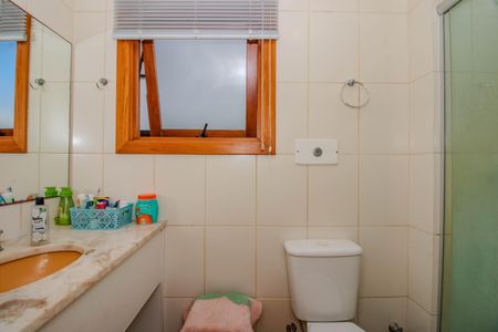 Banheiro de apartamento à venda com 1 quarto, 147m² em Petrópolis, Porto Alegre