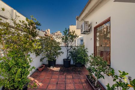 Apartamento à venda com 147m², 1 quarto e 1 vaga Apartamento à venda com 147m², 1 quarto e 1 vagaCobertura- Varanda