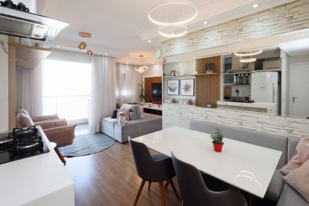 Sala de apartamento à venda com 2 quartos, 64m² em Parque Vitoria, São Paulo