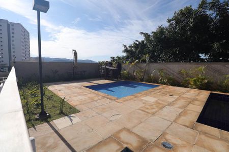 Apartamento à venda com 64m², 2 quartos e 2 vagasÁrea comum - Piscina