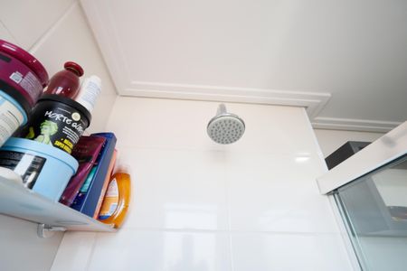 Apartamento à venda com 64m², 2 quartos e 2 vagasBanheiro da Suíte 1