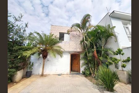 Casa à venda com 208m², 4 quartos e 2 vagas