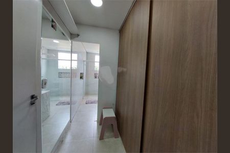 Casa à venda com 208m², 4 quartos e 2 vagas