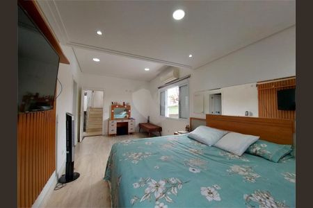 Casa à venda com 208m², 4 quartos e 2 vagas