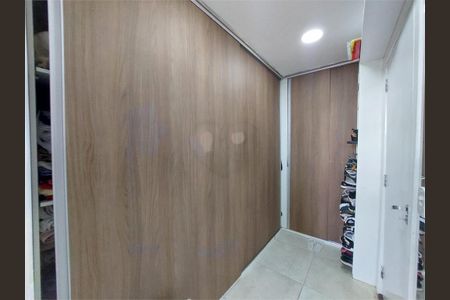 Casa à venda com 208m², 4 quartos e 2 vagas