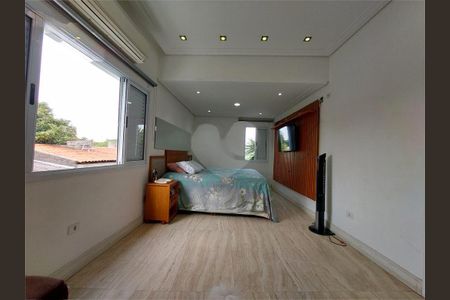 Casa à venda com 208m², 4 quartos e 2 vagas