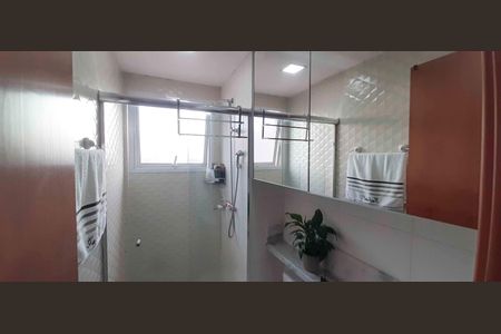 Apartamento à venda com 46m², 2 quartos e 1 vaga Apartamento à venda com 46m², 2 quartos e 1 vagaBanheiro