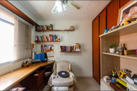 Casa à venda com 201m², 5 quartos e 3 vagasQuarto 2