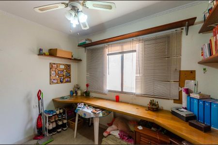 Casa à venda com 201m², 5 quartos e 3 vagasQuarto 2