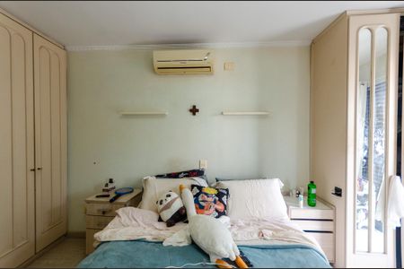 Casa à venda com 201m², 5 quartos e 3 vagasSuíte